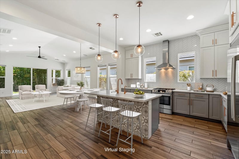 3849 Crittenden Ln, Phoenix, AZ 85018