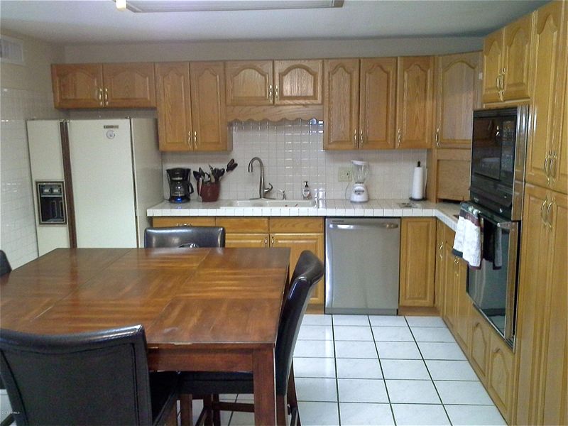3849 E Sheena Dr, Phoenix, AZ 85032