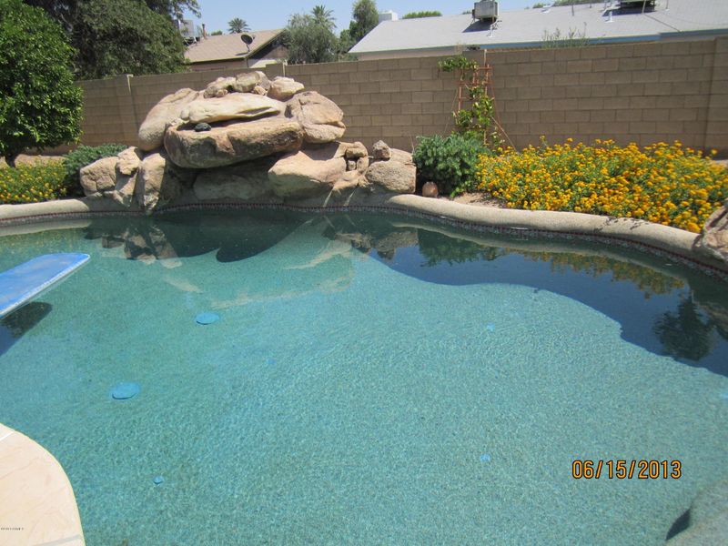3849 W Charter Oak Rd, Phoenix, AZ 85029