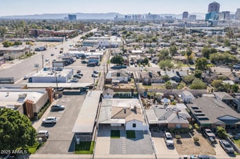 385 Clarendon Ave, Phoenix, AZ 85012