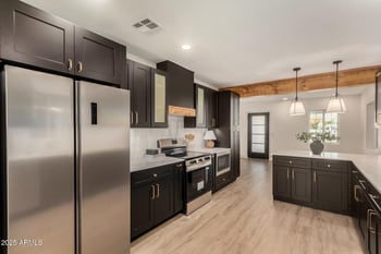 385 Clarendon Ave, Phoenix, AZ 85012