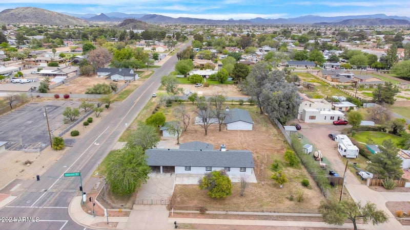 3850 W Union Hills Dr, Glendale, AZ 85308