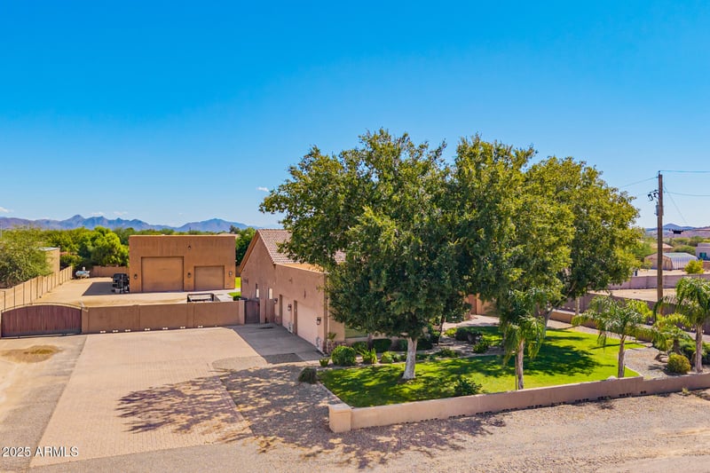 38507 27th Ave, Phoenix, AZ 85086