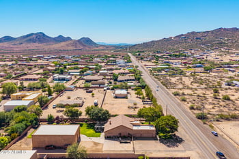 38507 27th Ave, Phoenix, AZ 85086