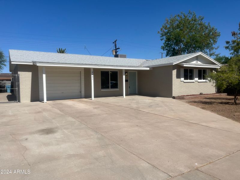 3851 N 48th Dr, Phoenix, AZ 85031