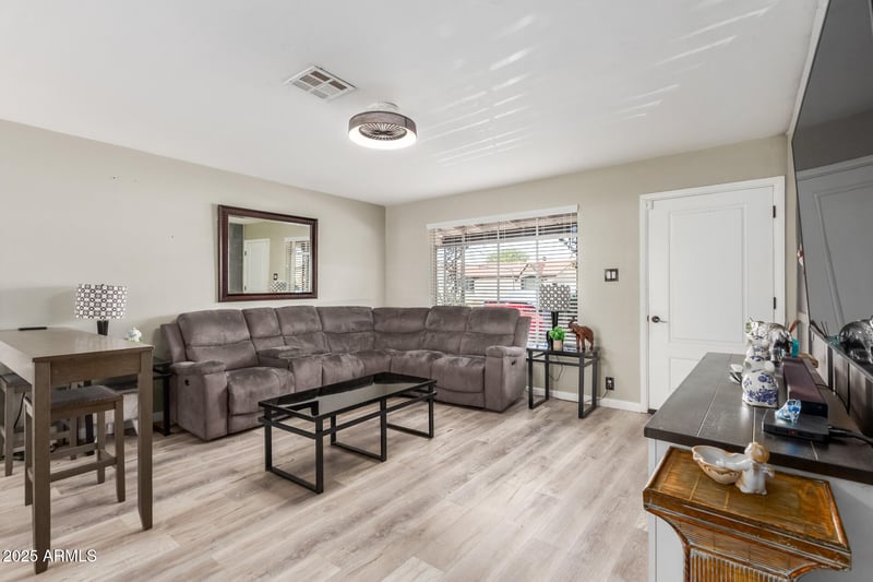 3851 Solano Dr, Phoenix, AZ 85019