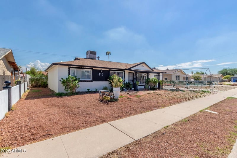 3851 Solano Dr, Phoenix, AZ 85019