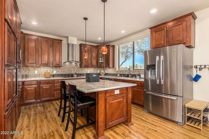 38517 N 16th St, Phoenix, AZ 85086