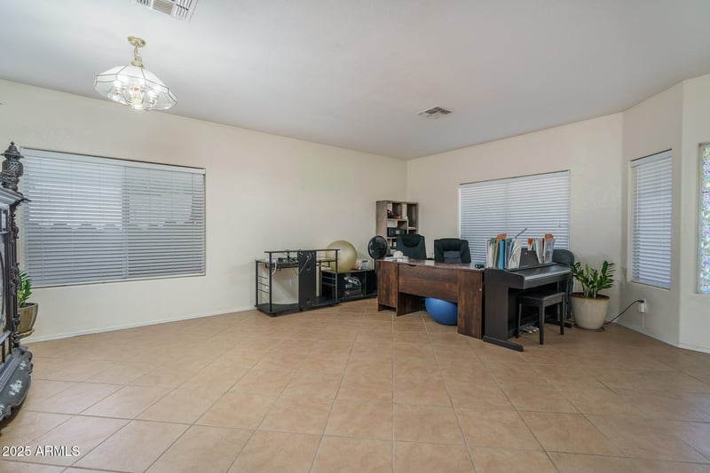 3852 143rd Ln, Goodyear, AZ 85395
