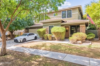 3852 Comstock Dr, Gilbert, AZ 85296