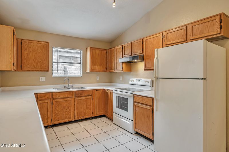 3852 N 88th Ln, Phoenix, AZ 85037