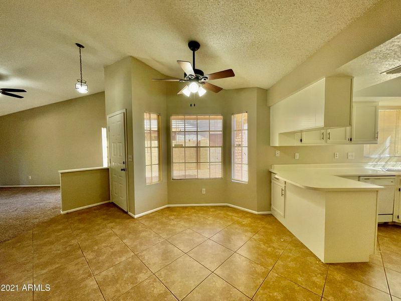 3854 E Whitney Ln, Phoenix, AZ 85032