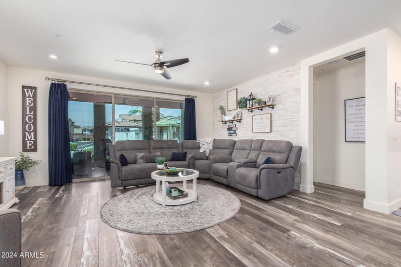 3855 Mcqueen Rd #24, Chandler, AZ 85286