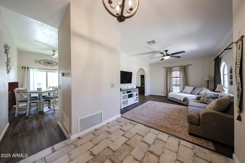3857 Cherokee St, Phoenix, AZ 85044