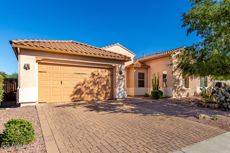 3858 Ellis St, Mesa, AZ 85205