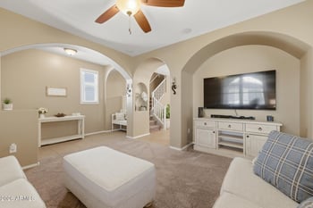 3858 Winter Ln, Gilbert, AZ 85297