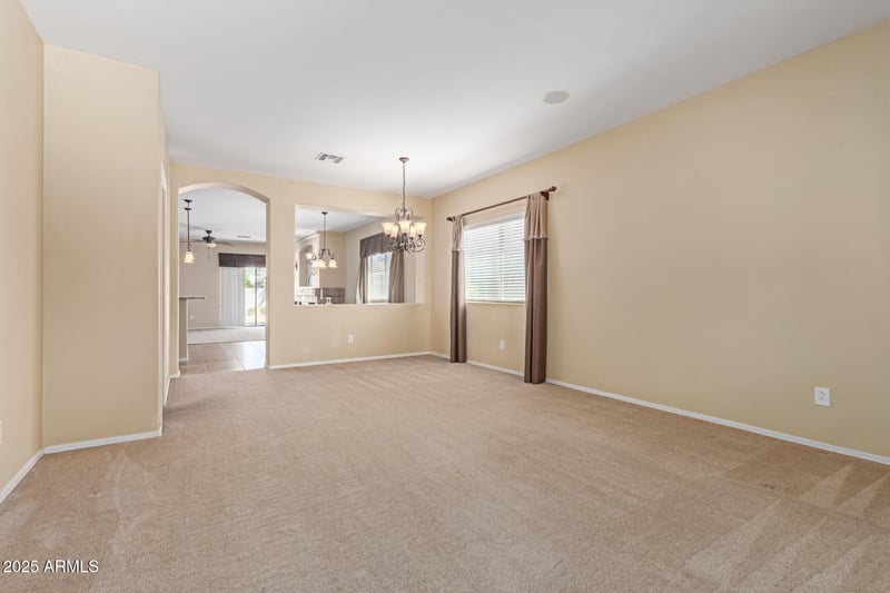 386 W Lyle Ave, Queen Creek, AZ 85140