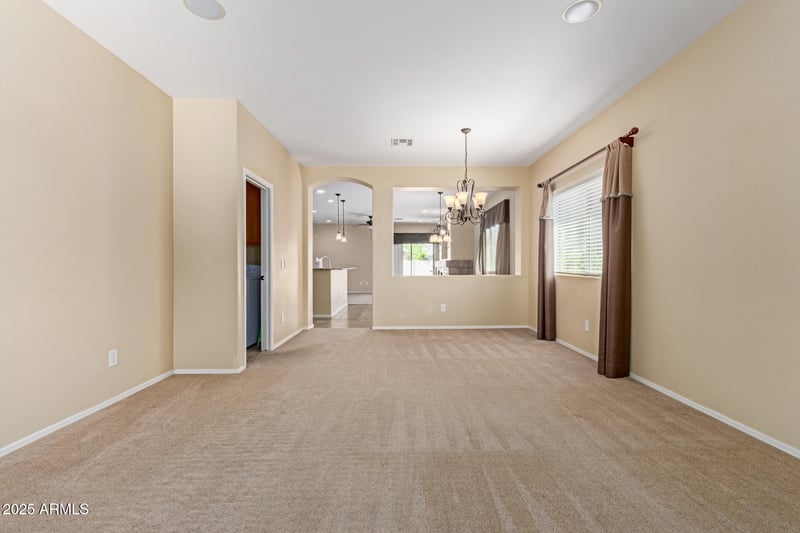 386 W Lyle Ave, Queen Creek, AZ 85140