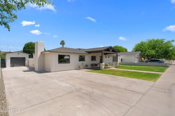 3860 Clarendon Ave, Phoenix, AZ 85018
