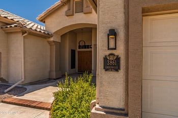 3861 Amberwood Dr, Phoenix, AZ 85048