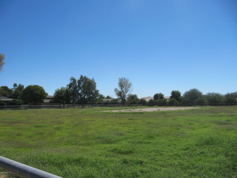 3861 E Via Del Rancho Rd, Gilbert, AZ 85298