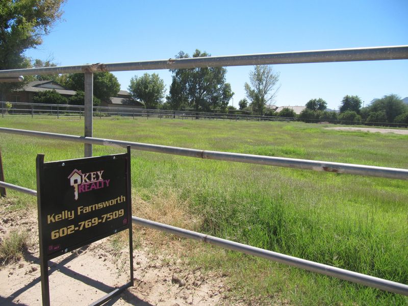 3861 E Via Del Rancho Rd, Gilbert, AZ 85298