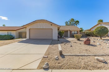 3861 Salinas St, Phoenix, AZ 85044