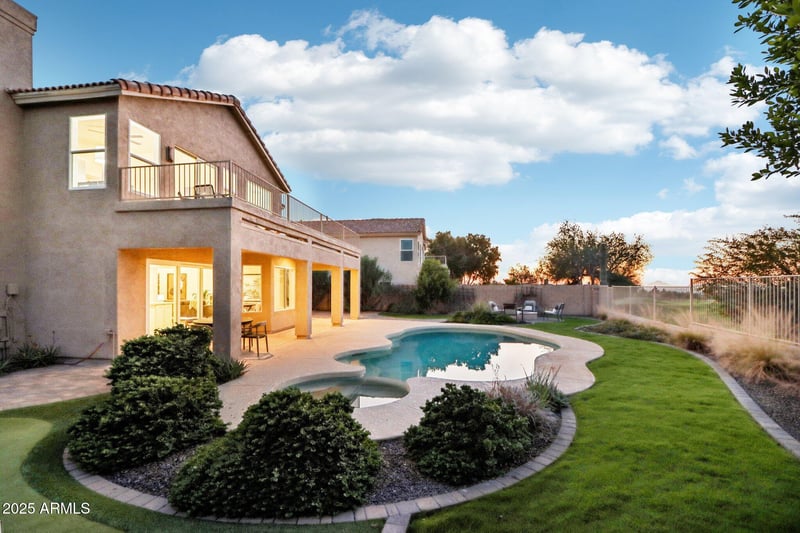 3864 St Elias Cir, Mesa, AZ 85215