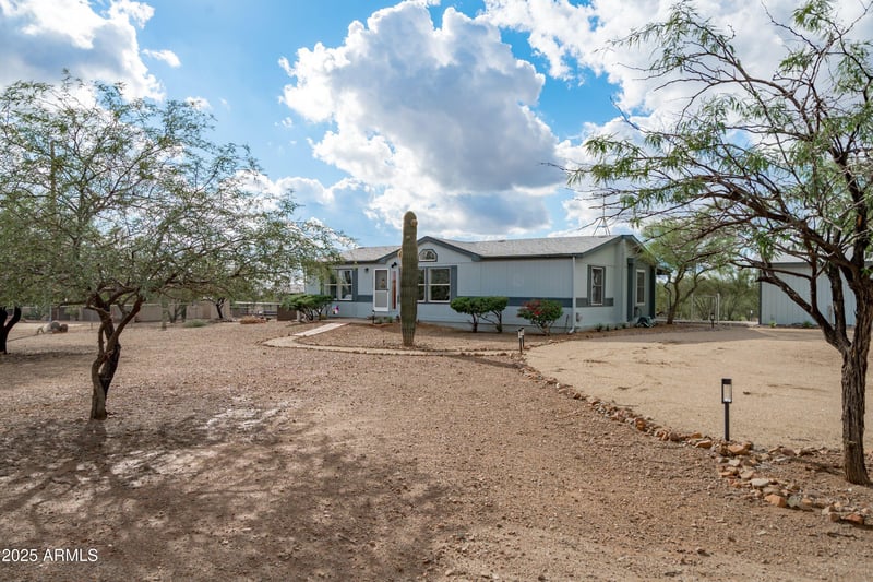 38644 12th St, Phoenix, AZ 85086