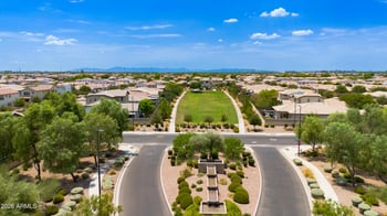 3865 Loma Vista St, Gilbert, AZ 85295