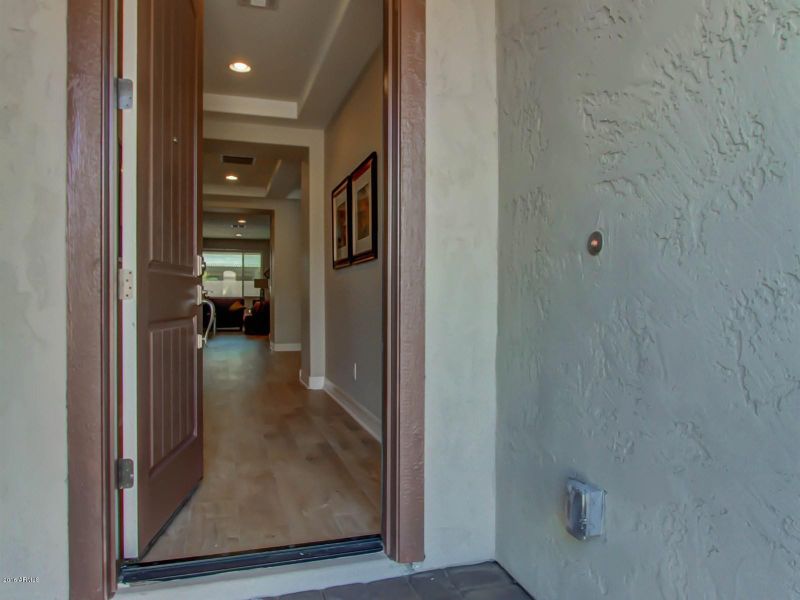 3869 E Strawberry Dr, Gilbert, AZ 85298