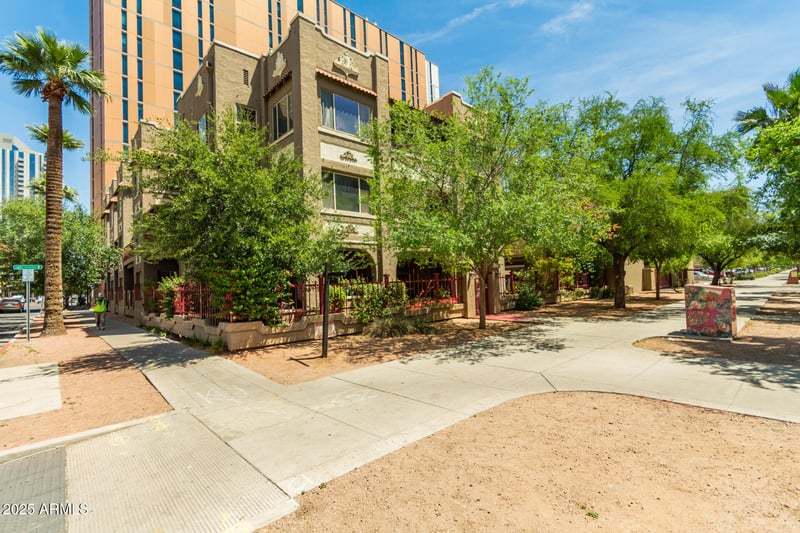 387 2nd Ave #F2, Phoenix, AZ 85003
