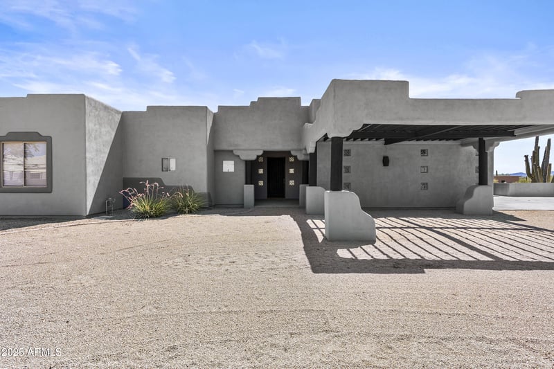 38709 16th Pl, Phoenix, AZ 85086