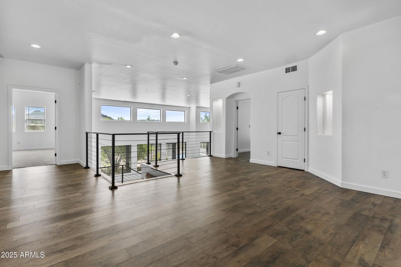 38709 16th Pl, Phoenix, AZ 85086