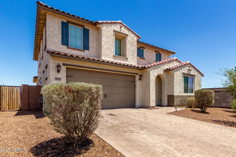 3871 183rd Dr, Goodyear, AZ 85338