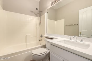 3871 Ironhorse Rd, Gilbert, AZ 85297