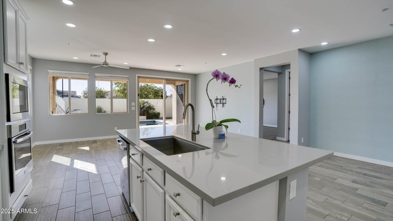 3871 Loma Vista St, Gilbert, AZ 85295