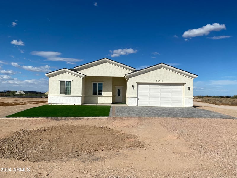 38712 Sherman St, Tonopah, AZ 85354