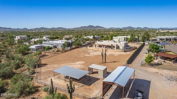 38725 16th Pl, Phoenix, AZ 85086