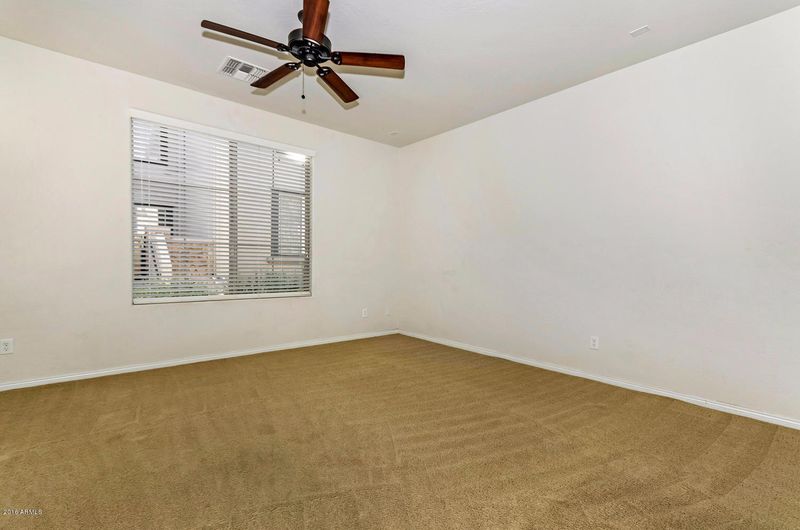 3874 E Cat Balue Dr, Phoenix, AZ 85050