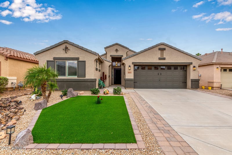 3875 Azurite Rd, San Tan Valley, AZ 85143