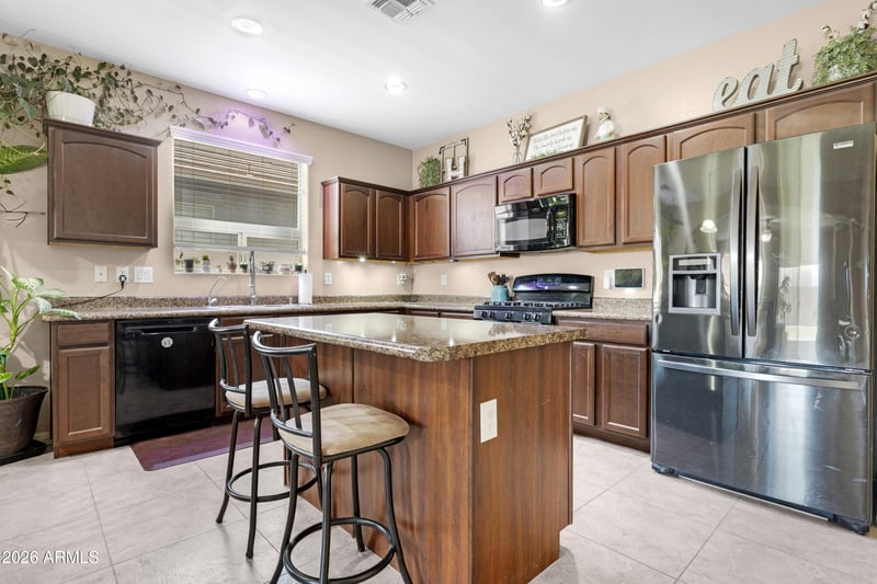 38759 Jonathan St, San Tan Valley, AZ 85140