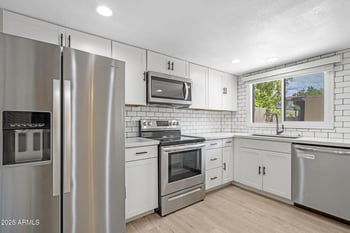 3878 30th St, Phoenix, AZ 85016