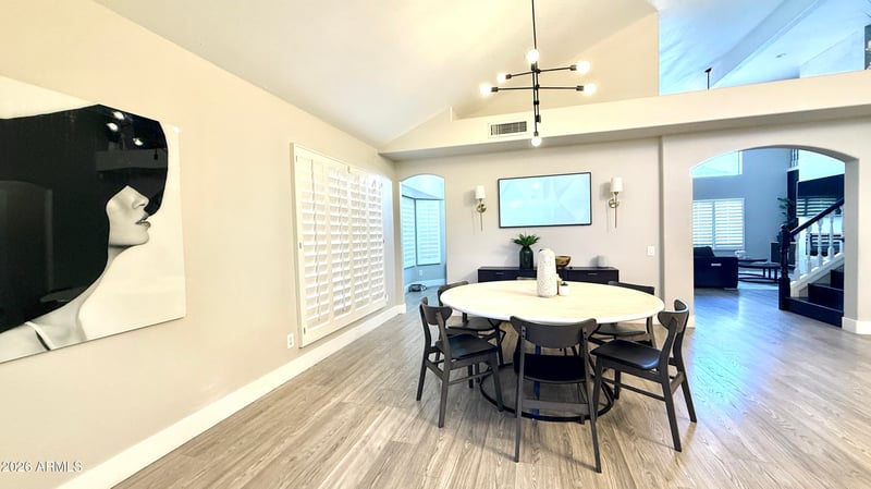 3879 E Amberwood Dr, Phoenix, AZ 85048
