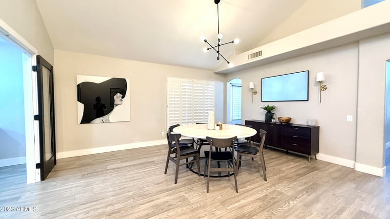 3879 E Amberwood Dr, Phoenix, AZ 85048
