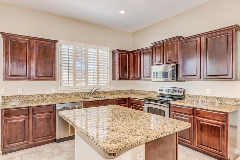 3884 E Andre Ave, Gilbert, AZ 85298