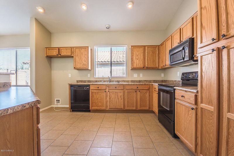 3884 S Coach House Dr, Gilbert, AZ 85297