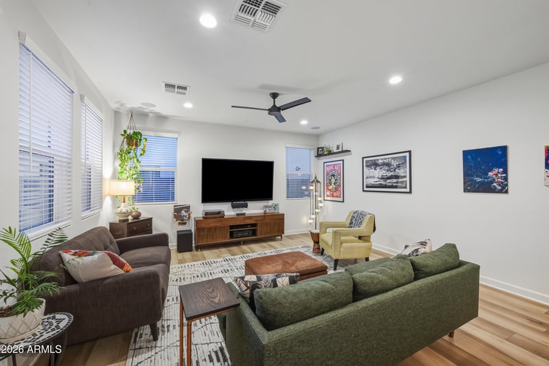 3884 Garden Grove Dr, San Tan Valley, AZ 85144