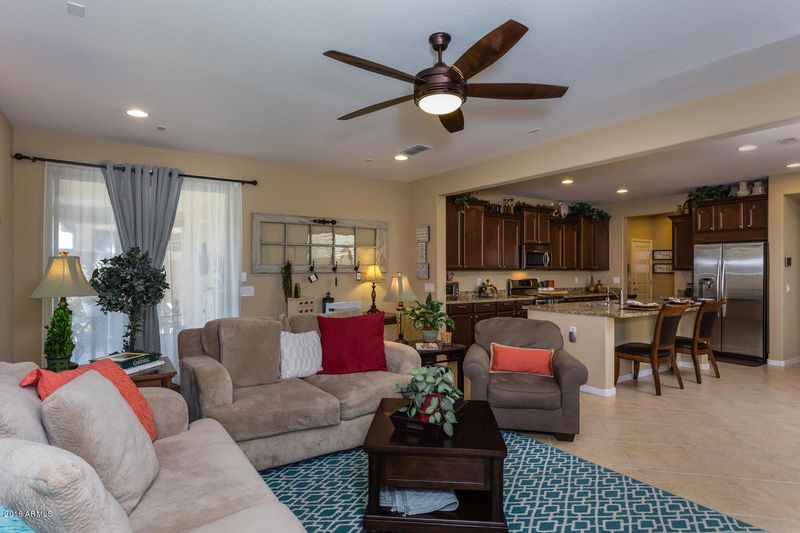 3886 E Alfalfa Dr, Gilbert, AZ 85298