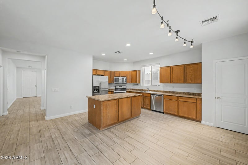 3887 Claxton Ave, Gilbert, AZ 85297